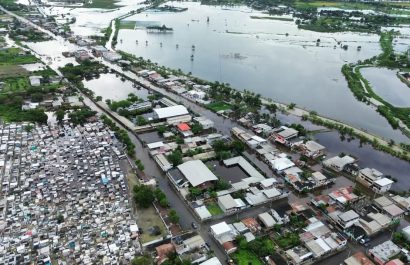 las-inundaciones-en-la-parroquia-charapoto-causadas-por-la-creciente-del-rio-portoviejo-han-afectado-a-unas-400-familias
