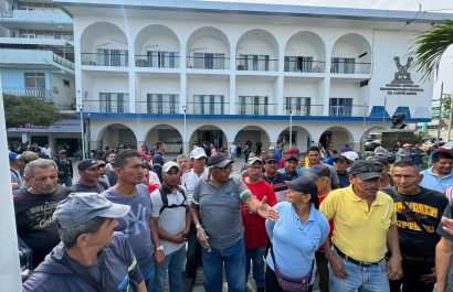 los-servicios-de-barrido-y-recoleccion-de-basura-en-manta-provincia-de-manabi-se-paralizaron-este-miercoles-4-de-diciembre