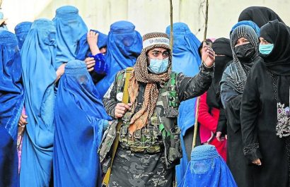 los-talibanes-implementaron-una-nueva-normativa-en-contra-de-todas-las-mujeres-residentes-y-no-residentes-en-afganistan