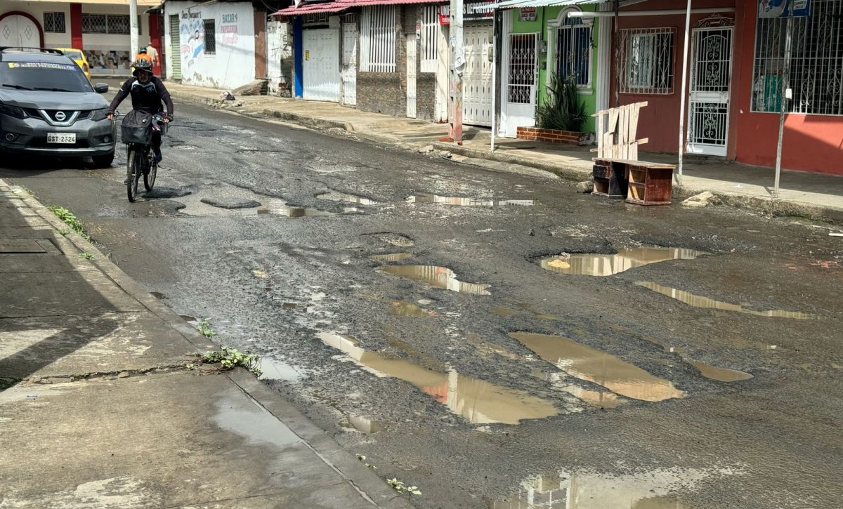 manabi-el-mal-estado-de-las-calles-de-manta-un-problema-que-afecta-a-conductores-y-peatones