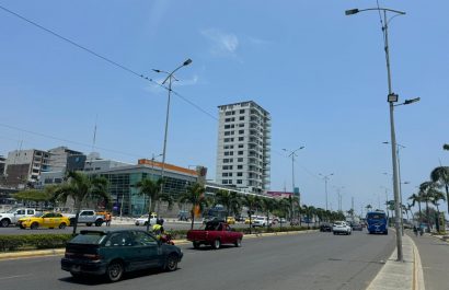 manta-sector-turistico-y-comercial-preven-dura-afectacion-por-apagones