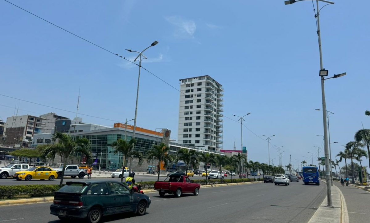 manta-sector-turistico-y-comercial-preven-dura-afectacion-por-apagones