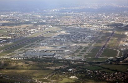 mundo-aeropuerto-de-londres-reanuda-poco-a-poco-su-actividad-tras-incendio