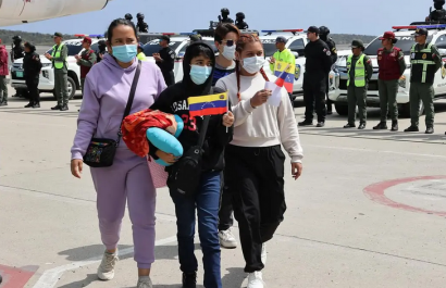 mundo-venezuela-asegura-que-estados-unidos-esta-bloqueando-los-vuelos-de-repatriacion-1