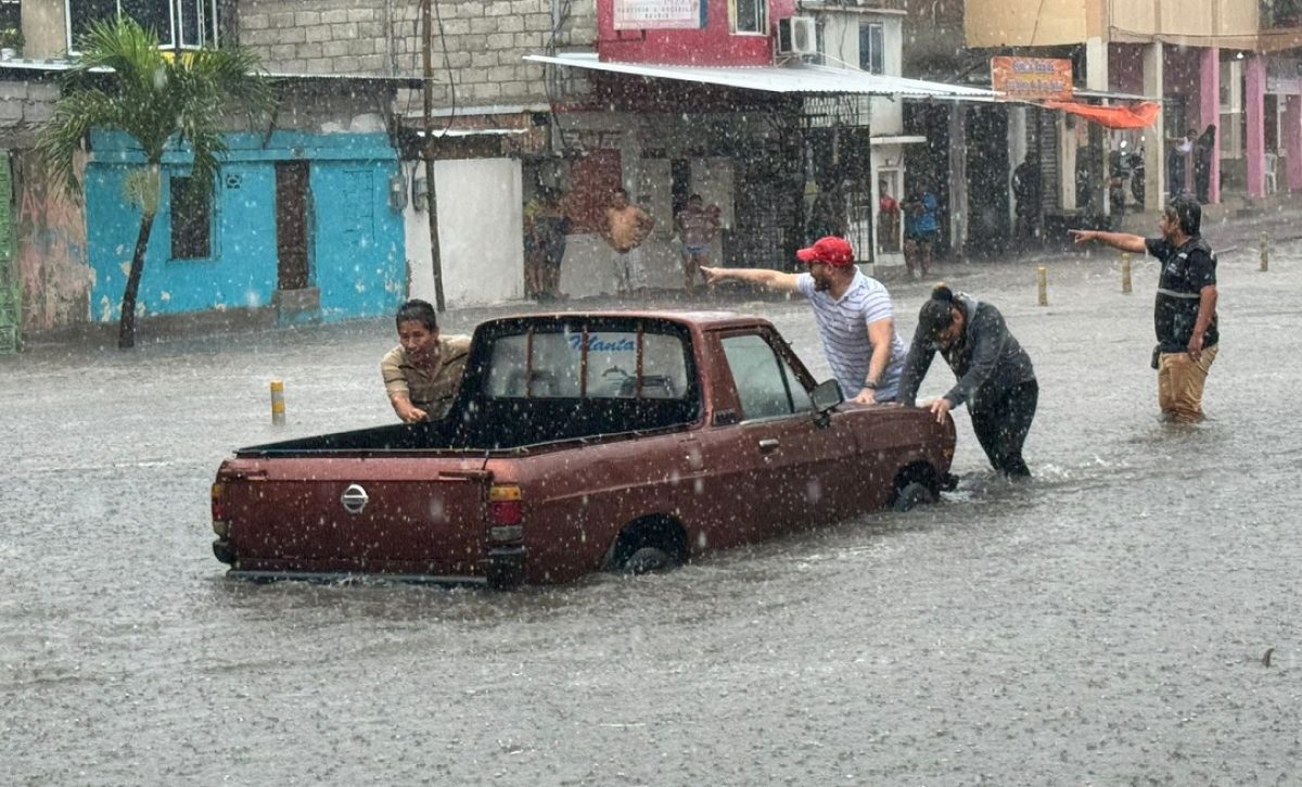 para-este-miercoles-5-de-marzo-de-2025-ecuador-se-enfrenta-a-fuertes-lluvias-y-tormentas-electricas-en-varias-regiones