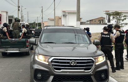 policias-y-militares-ejecutan-operativo-en-urbanizaciones-privadas-de-daule