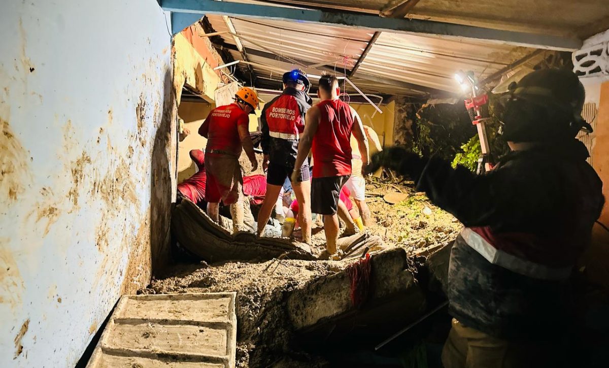 portoviejo-barrio-fatima-murio-familia-deslave-declarada-alerta-naranja-2023