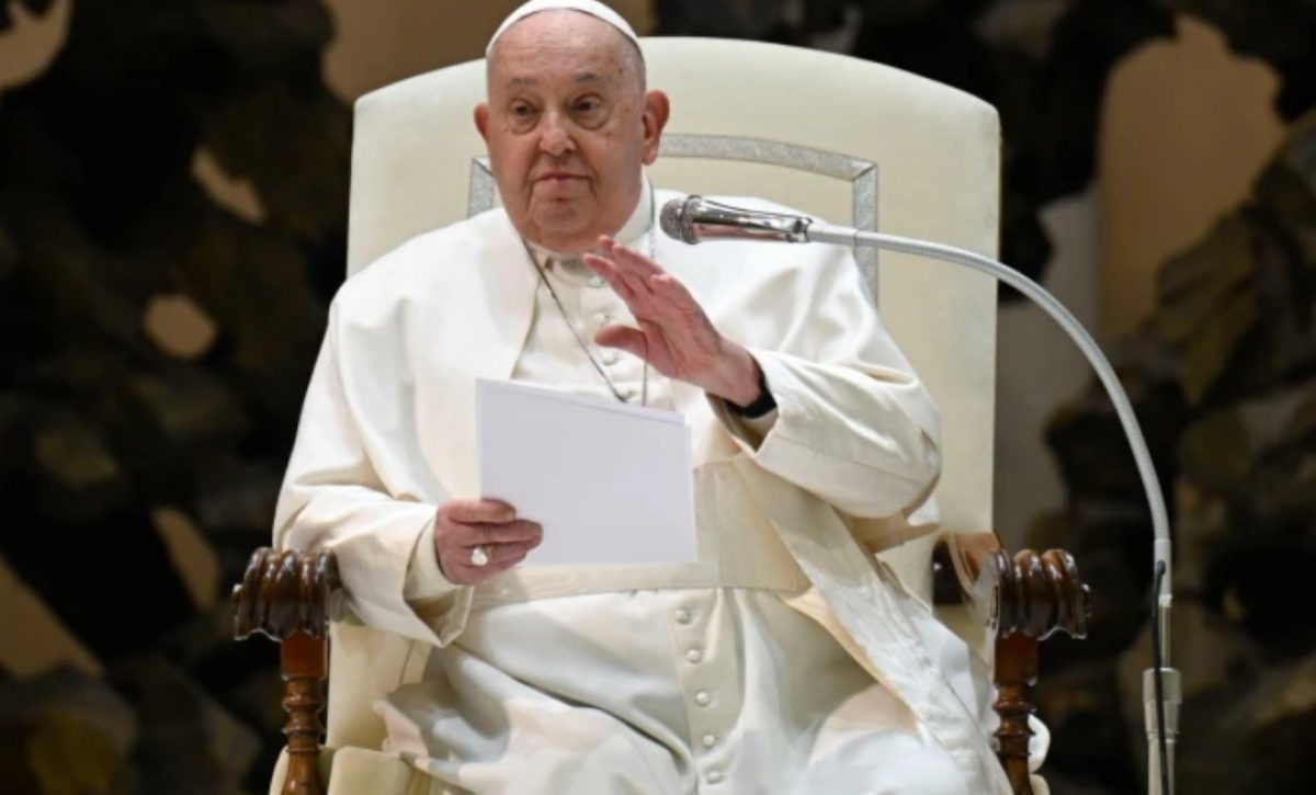 roma-vaticano-confirma-que-el-papa-francisco-descanso-bien-en-su-vigesimo-dia-hospitalizado-1