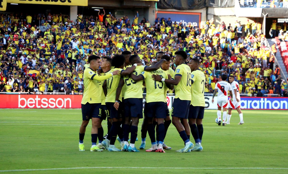 FBL-ELIMINATORIAS-ECUADOR-PERU