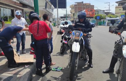 un-hombre-quien-caminaba-por-la-avenida-flavio-reyes-pleno-centro-de-la-ciudad-de-manta-resulto-apunalado