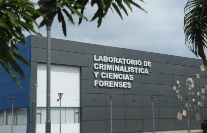 un-policia-mato-a-su-esposa-y-luego-se-suicido-sucedio-en-urdesa-guayaquil