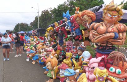 vendedores-aseguran-que-las-compras-de-ultima-hora-por-fin-de-ano-han-dinamizado-totalmente-el-comercio-en-portoviejo