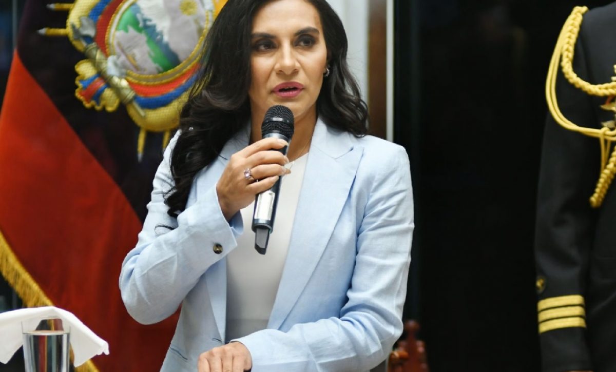 veronica-abad-anuncio-que-este-domingo-5-de-enero-del-2024-asumira-las-funciones-de-presidenta-constitucional-de-la-republica-del-ecuador