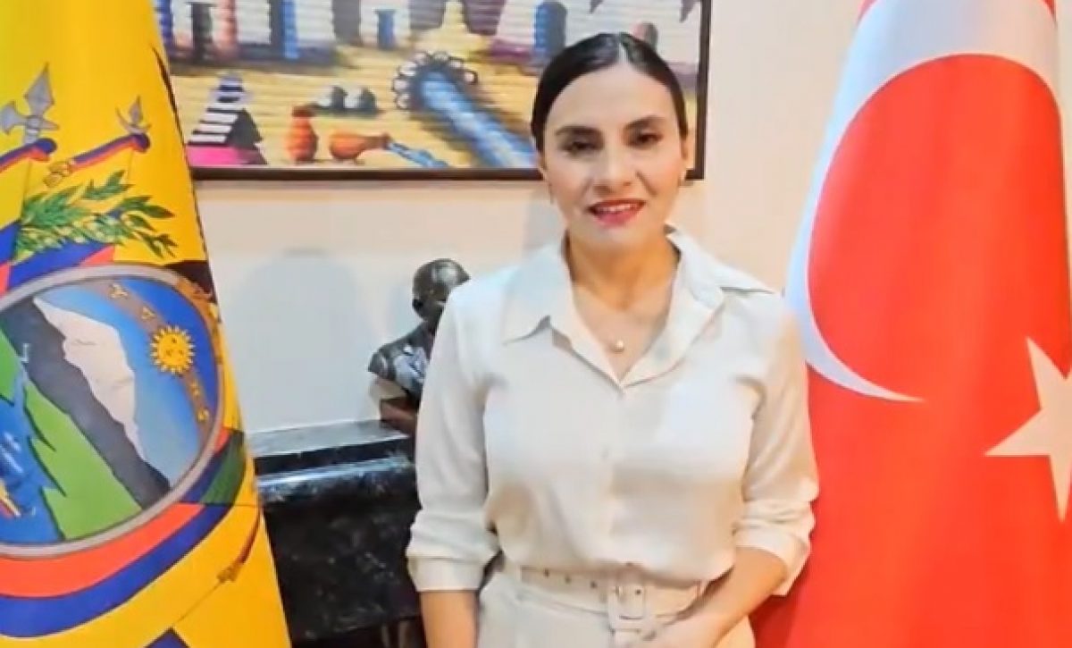 veronica-abad-vicepresidenta-de-ecuador-llego-a-ankara-turquia-para-cumplir-una-mision-asignada-por-el-presidente-daniel-noboa