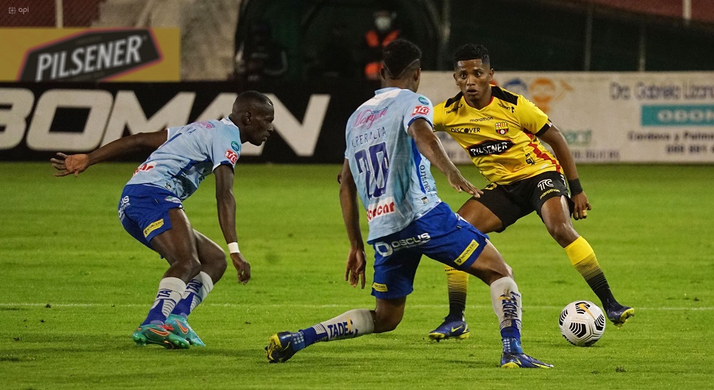 Barcelona y Rescalvo mantiene alineación para el duelo ante Macará