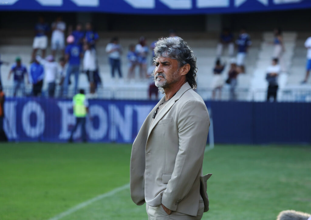 En el Día de la Madre, domingo 11 de mayo de 2025, Emelec sufrió una nueva derrota en la fecha 12 de la LigaPro.