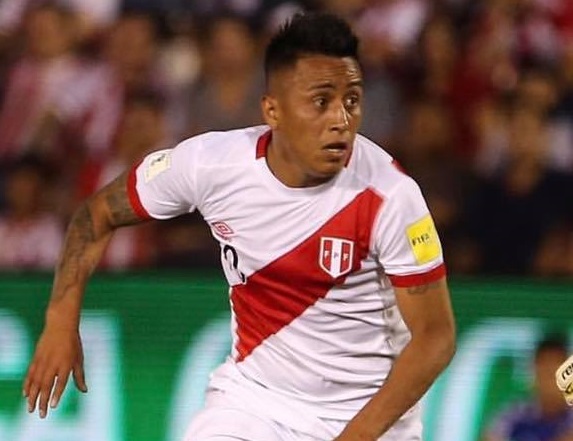 Christian Cueva juega en el Cienciano de Perú.