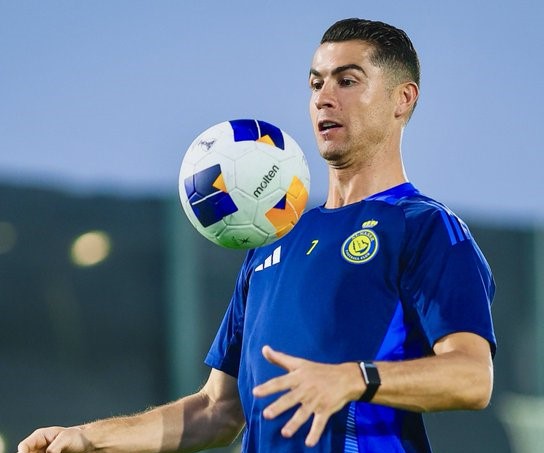 Cristiano Ronaldo habría llegado a un acuerdo para continuar en Al- Nassr