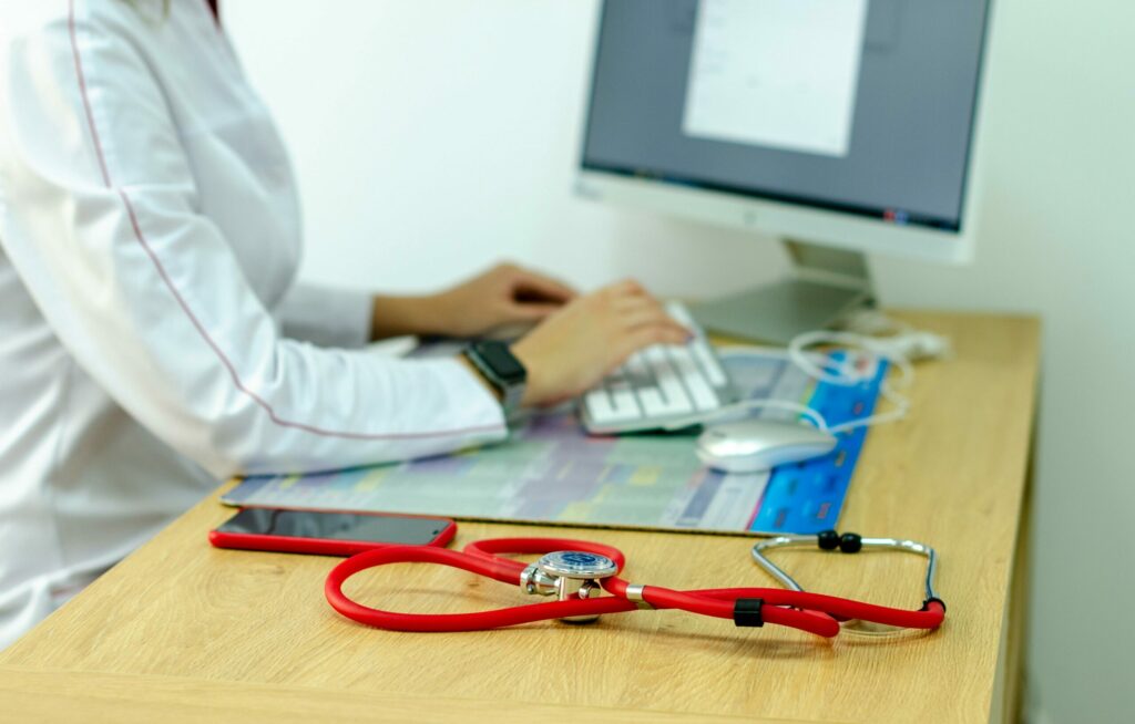 La prevención, el diagnóstico temprano y la vacunación contra el Virus del Papiloma Humano (VPH) son estrategias clave para reducir la mortalidad de la enfermedad.