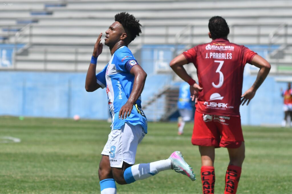 Daniel Valencia, delantero del Manta FC y goleador de la Liga Pro.
