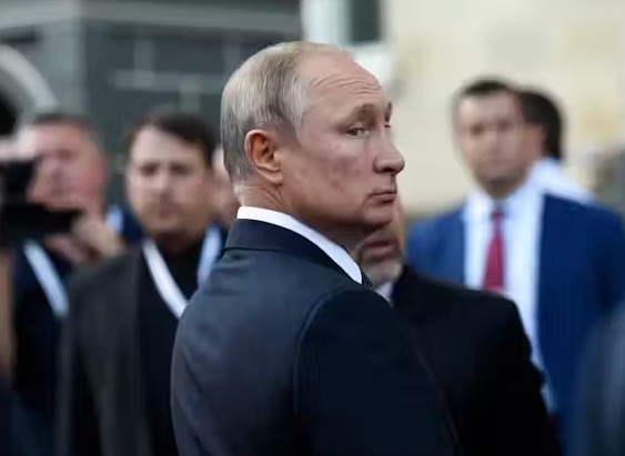 El presidente ruso, Vladimir Putin, propuso iniciar negociaciones “directas” y “sin condiciones previas” con Ucrania.