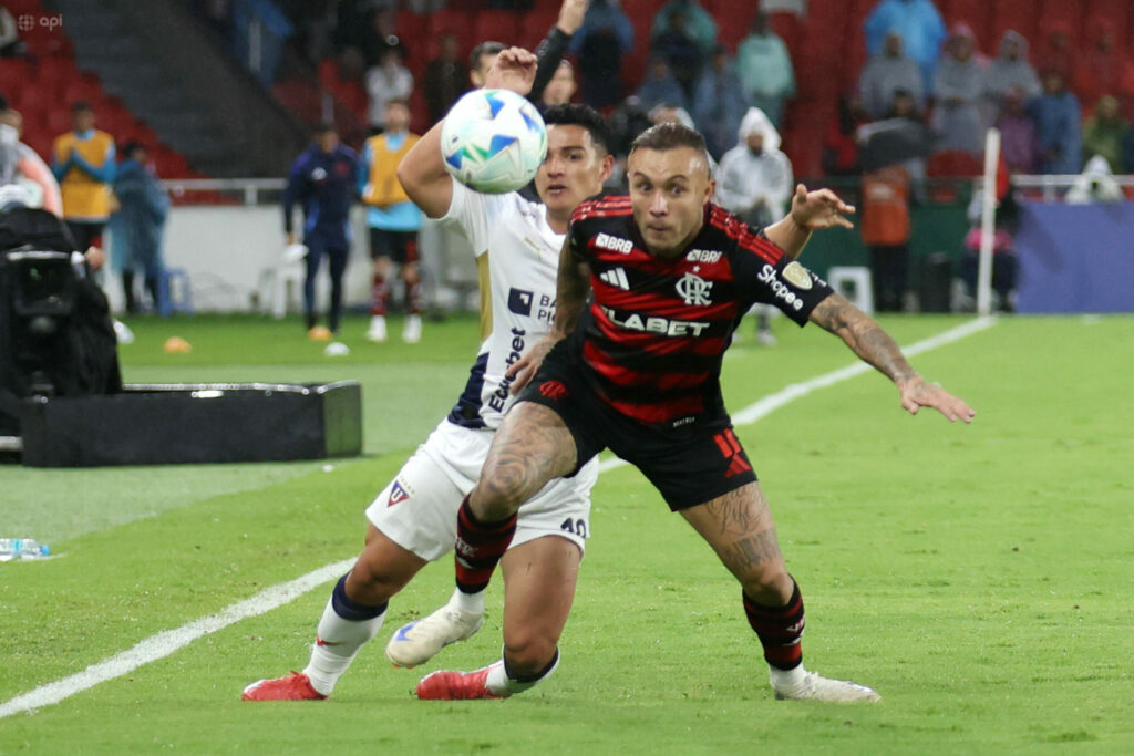 Flamengo y Liga de Quito disputan ese jueves su boleto a octavos en el Maracaná