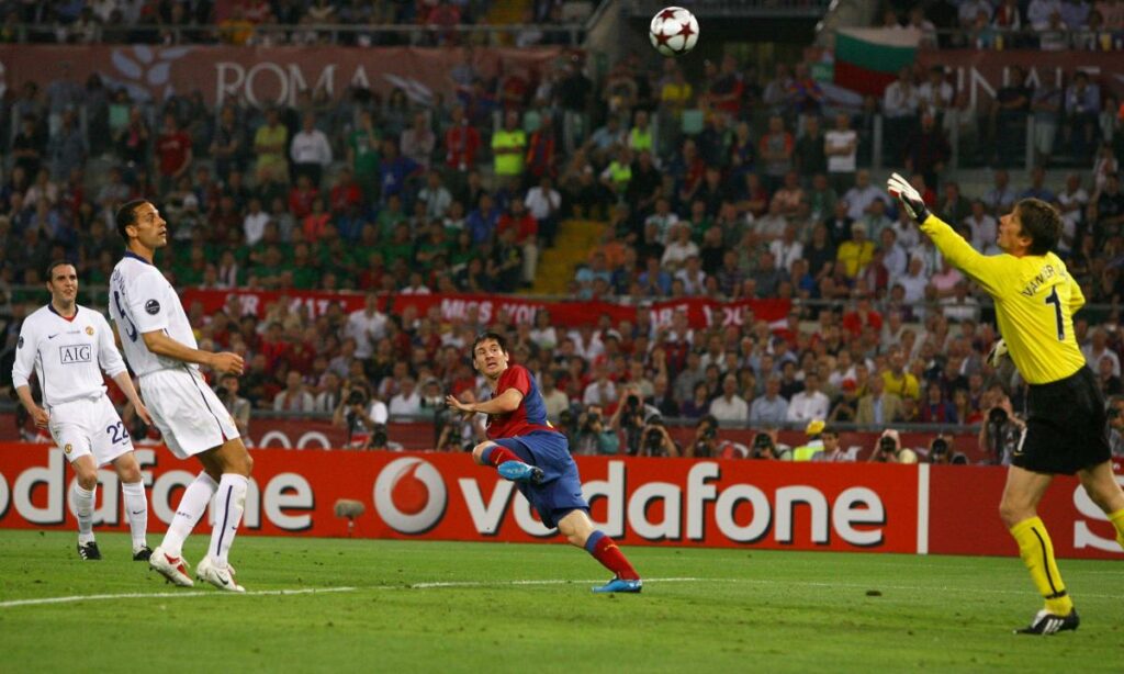 Lionel Messi elige su gol de cabeza al Manchester United como favorito