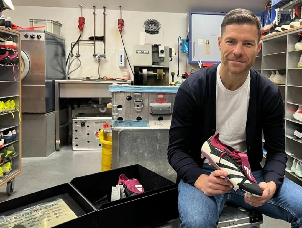 Xabi Alonso anuncia su salida del Bayer Leverkusen de Hincapié y su futuro podría estar en Real Madrid