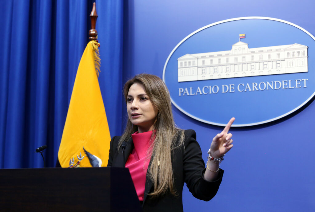 El Gobierno de Ecuador anuncia controles masivos para frenar la evasión fiscal en la compra y venta de acciones