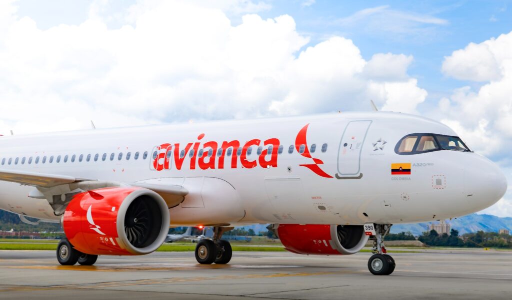Presencia de aves obliga a Avianca a pausar operaciones en Manta.