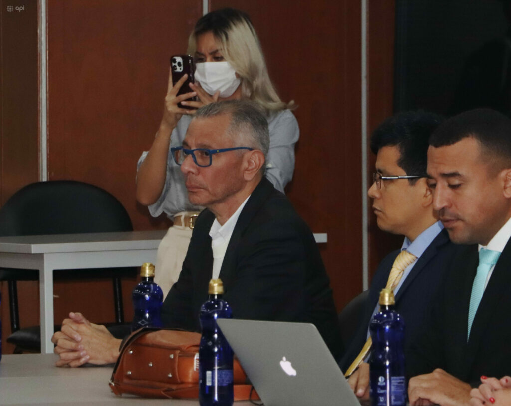 Jorge Glas y Carlos Bernal son sentenciados a 13 años de cárcel como coautores de peculado en el caso Reconstrucción de Manabí