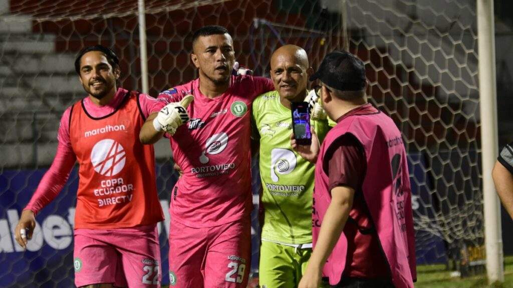 Liga de Portoviejo: Así reaccionan figuras destacadas tras la clasificación del club a 16avos de la Copa Ecuador. (El Diario).