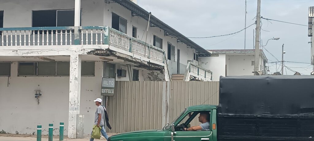 Renán Miller, reveló gestiones en curso para que EE. UU. apoye la recuperación de un cuartel de la Policía de Tarqui en Manta