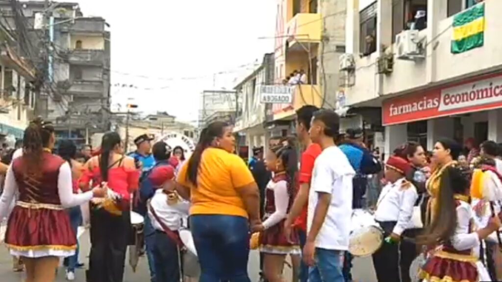 Vinces Supuesta alerta de bomba causó la suspensión del desfile cívico por los 180 años de cantonización. (Captura de pantalla-GAD Vinces).
