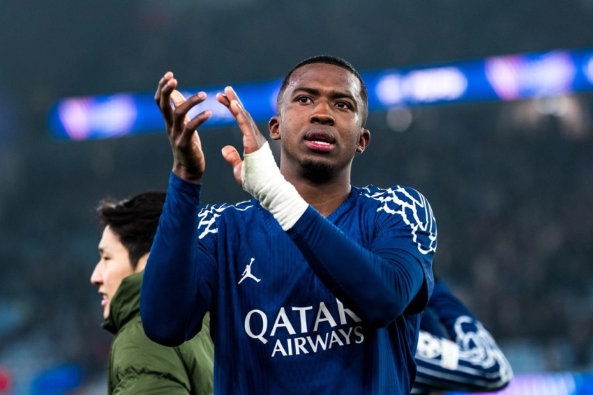 Willian Pacho, defensor ecuatoriano del Paris Saint Germain (PSG), descartó los rumores sobre un posible traspaso al Real Madrid.