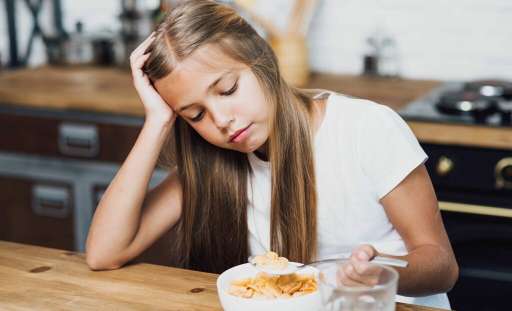 La malnutrición infantil se agrava en tiempos de crisis económica, según estudio global