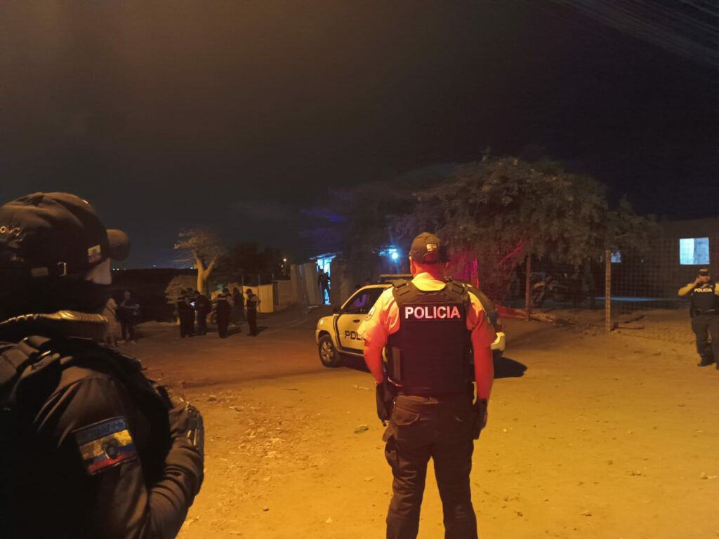 Un hombre asesinado por la madrugada en el barrio Santa Ana sigue sin ser identificado.