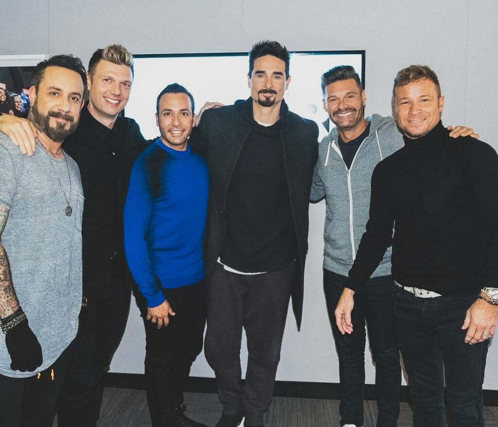 Brian Littrell (der.) es uno de los integrante de la banda estadounidense, Backstreet Boys. FOTO: rokspics (Instagram).