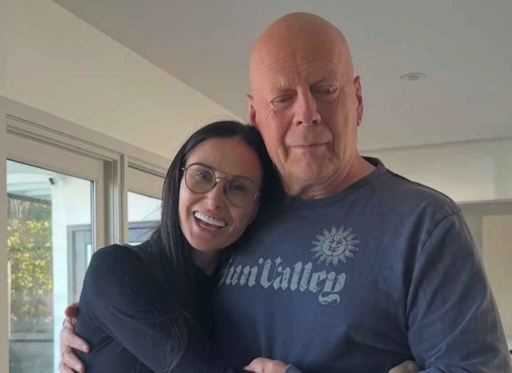 Bruce Willis, icónico actor de Hollywood, enfrenta un severo deterioro de salud debido a la demencia frontotemporal que padece.