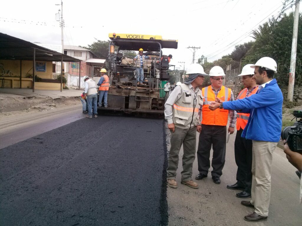 Escasez de asfalto en Ecuador Refinería de Esmeraldas reanudará despachos el 10 de agosto del 2025