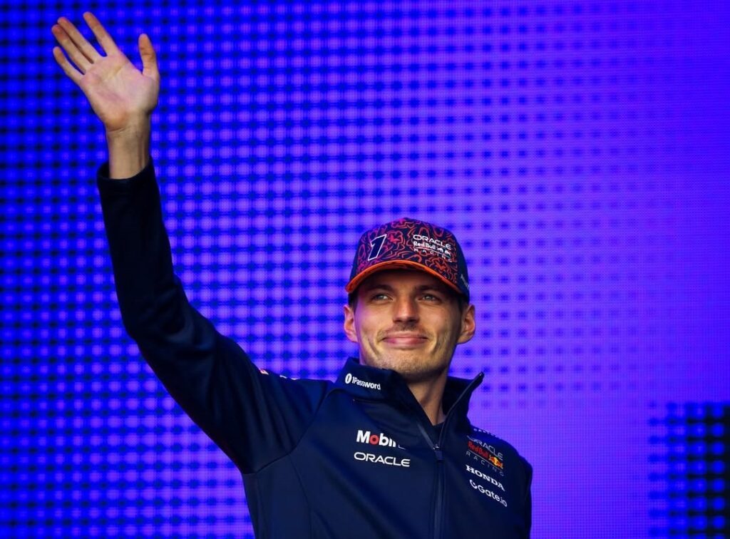 Max Verstappen apuesta por Red Bull y pone fin a rumores sobre Mercedes