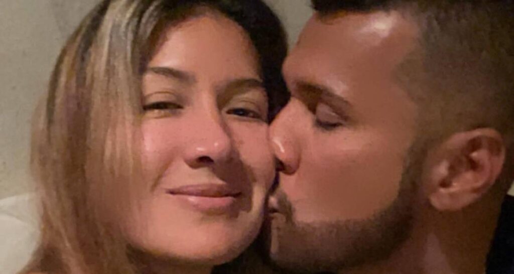 Samara Rivera junto a su esposo Jorge Luis Zambrano cuando estaba en vida.