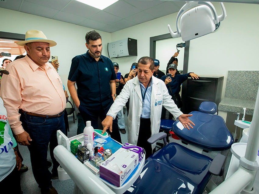 La Unidad Médica Municipal en Isla Puná, cuya construcción comenzó en 2020, debía inaugurarse en julio de 2022.