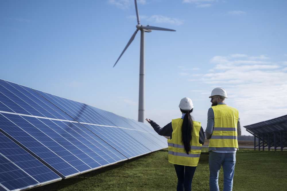 Ecuador impulsa proyectos de energía renovable para ampliar el sistema eléctrico nacional