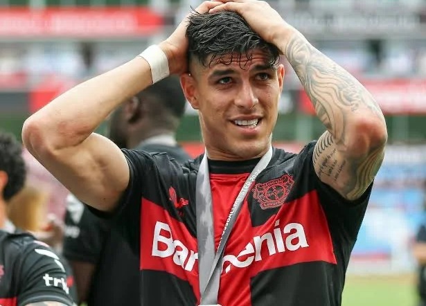 El defensor ecuatoriano Piero Hincapié habría solicitado formalmente su salida del Bayer Leverkusen, con la intención de continuar su carrera