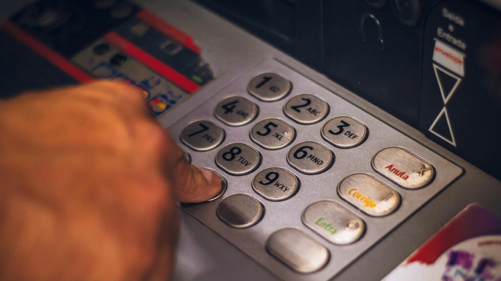 Este banco ecuatoriano está entre las mejores entidades financieras de Latinoamérica, según recopila Global Finance Magazine. (Pexels)