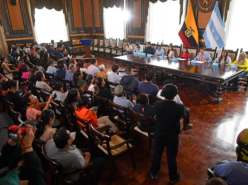 En Guayaquil se presentó un modelo de presupuesto participativo que permitirá a la ciudadanía priorizar obras para el 2026