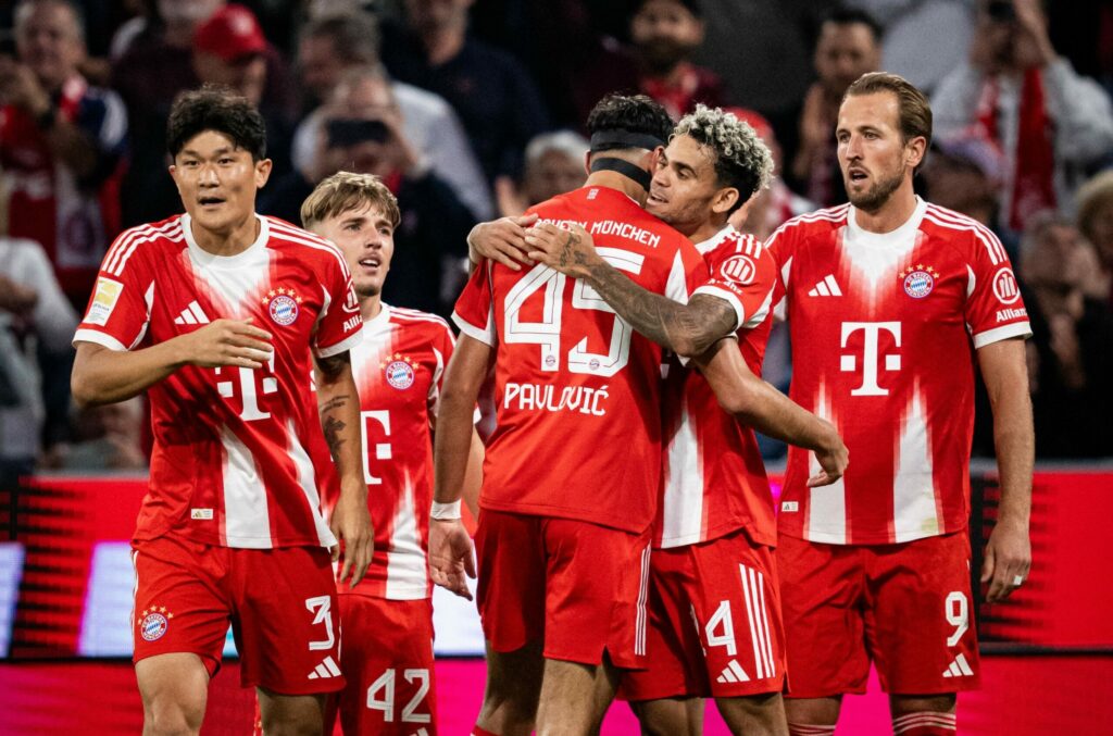 Harry Kane y Michael Olise lideran la goleada de Bayern Múnich ante Leipzig