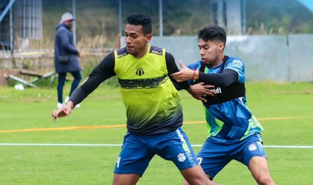 Macará suspende entrenamientos por deudas antes de enfrentar a Delfín