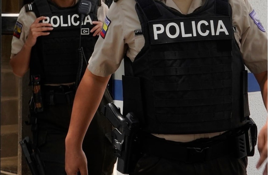 Un intento de asalto armado en una licorería del sector Quitumbe, en el sur de Quito, quedó frustrado por las víctimas.